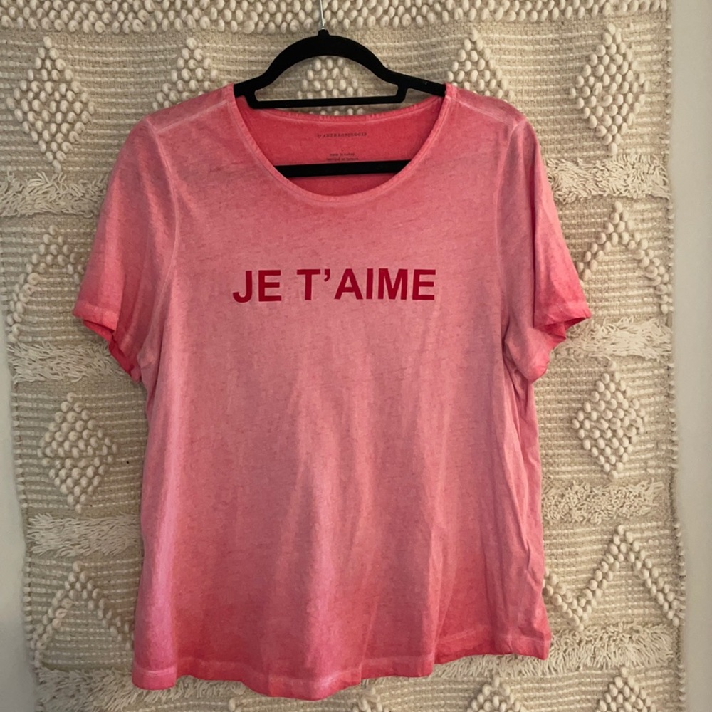 Pink ombré Je T‘aime felt letter print Anthropologie tee size large